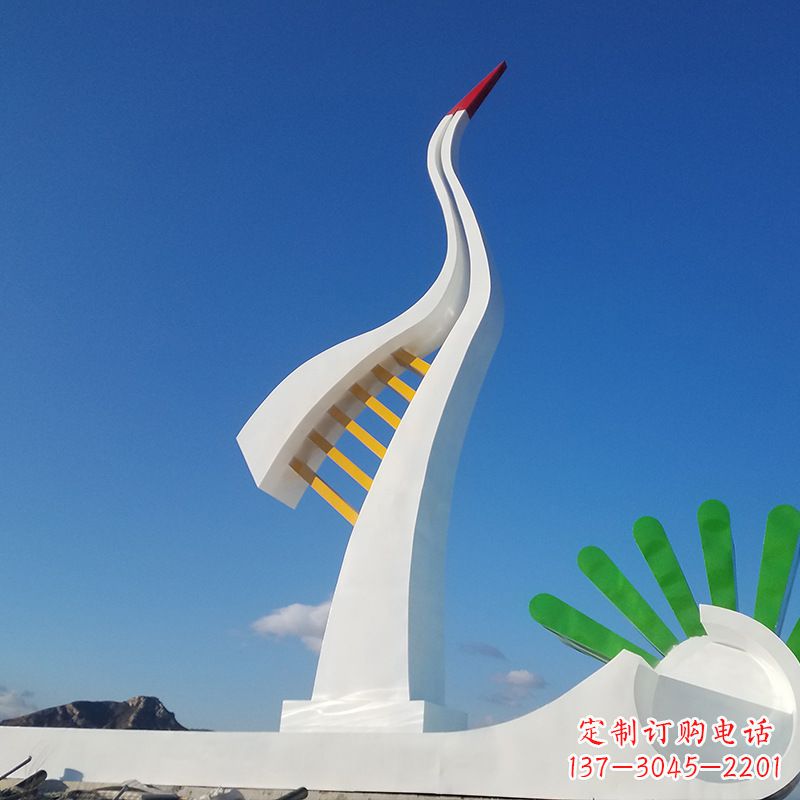 信阳珍贵雅致的丹顶鹤雕塑