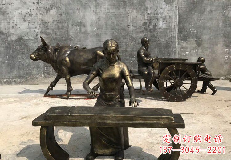 信阳精美绝伦的古筝铜雕
