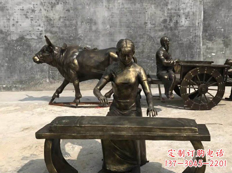 信阳铜制古筝人物校园景观雕塑