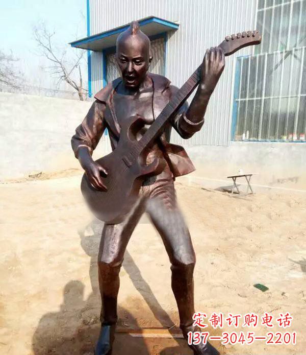 信阳音乐传奇——吉他雕塑
