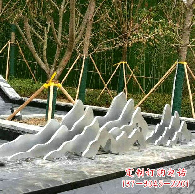 信阳地产假山雕塑不锈钢景观