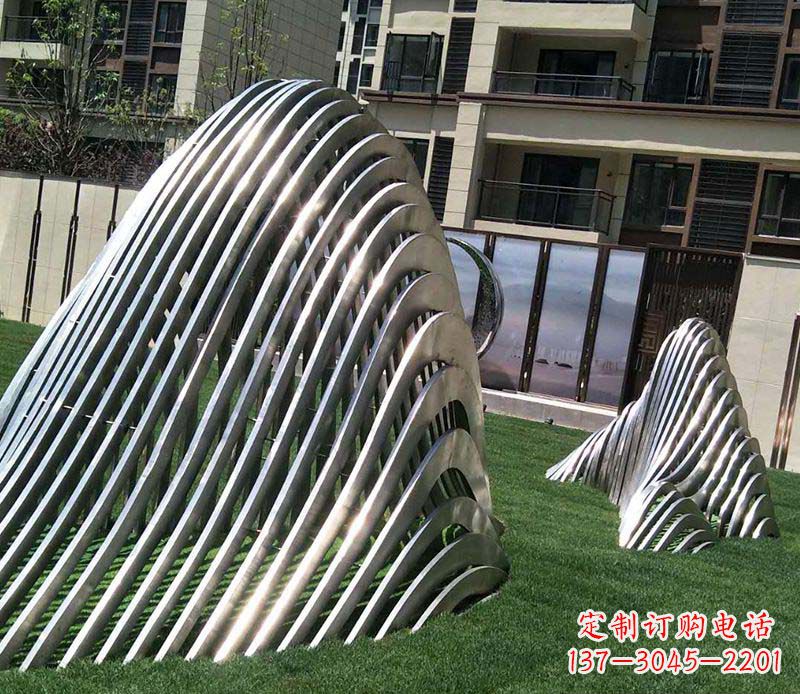 信阳不锈钢假山雕塑——电镀之美