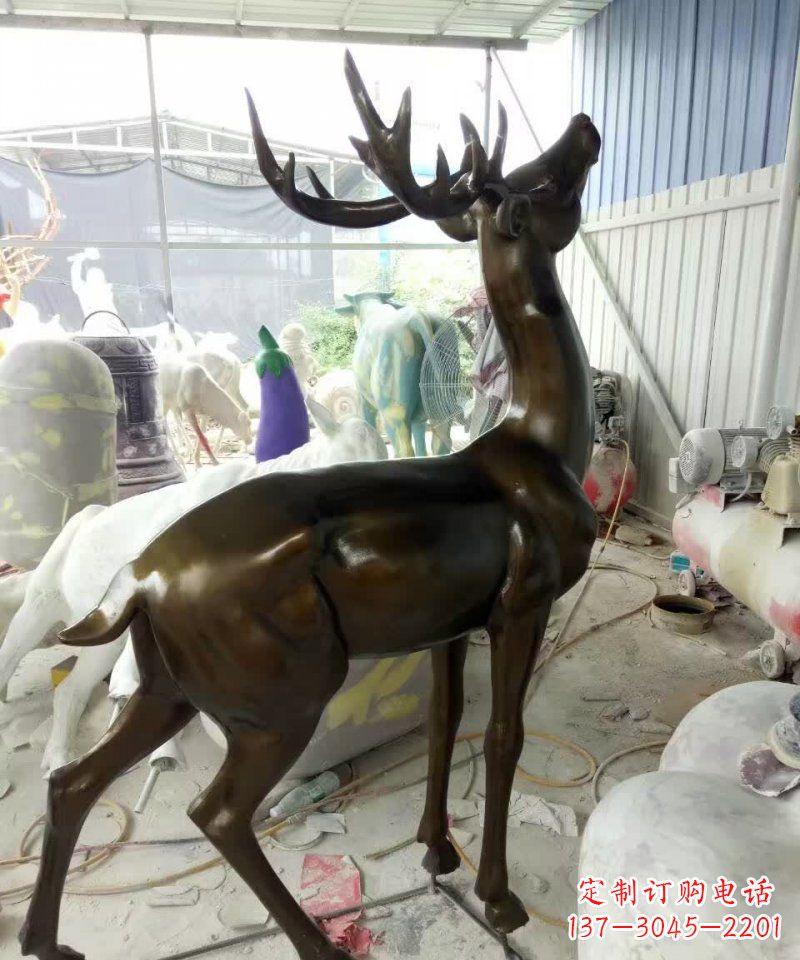 信阳动物鹿铜雕