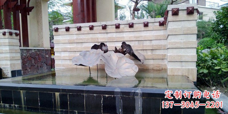 信阳锻铜荷叶雕塑
