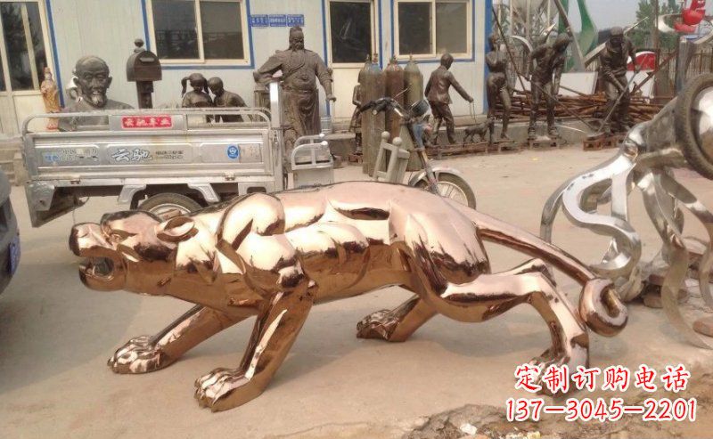 信阳精美不锈钢豹子雕塑