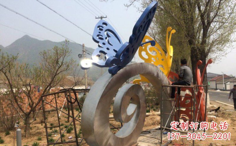 信阳优雅无比,不锈钢蝴蝶雕塑