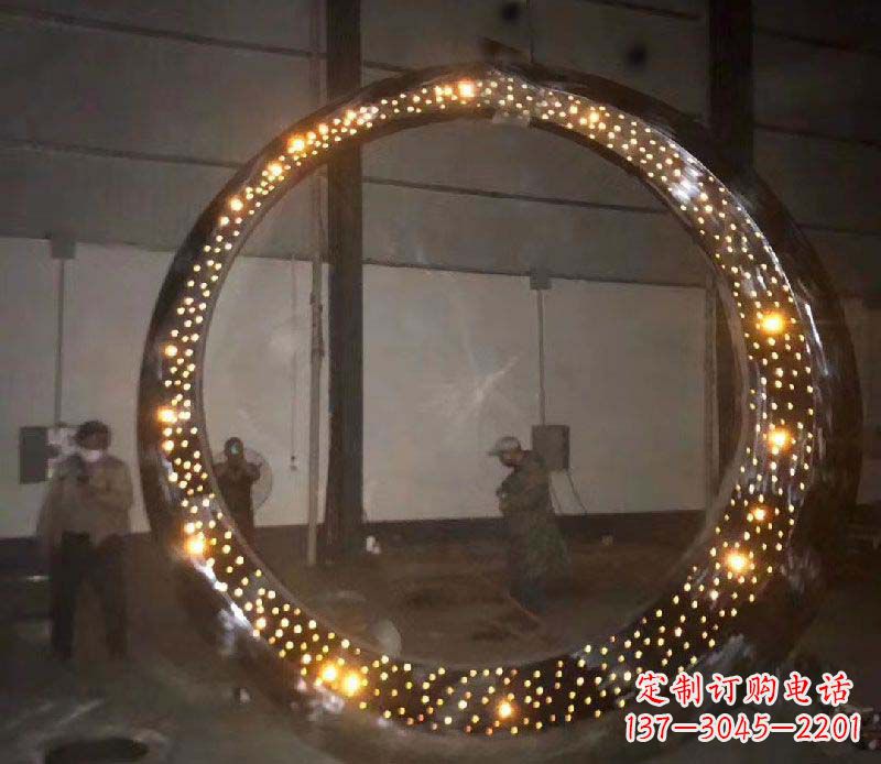 信阳发光圆环不锈钢雕塑