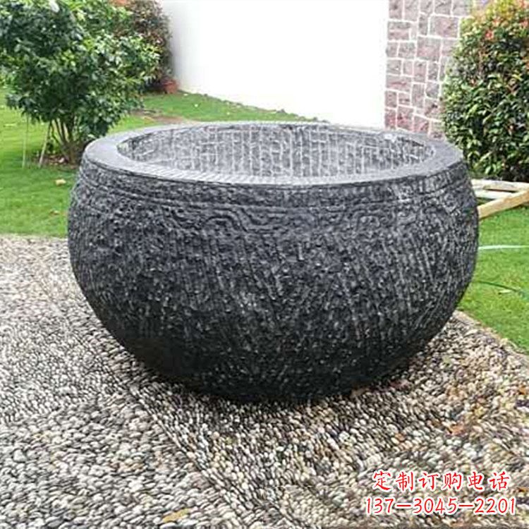 信阳仿古石雕水缸,精雕细琢别具一格