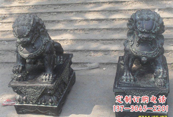 信阳仿古铸铜狮子雕塑