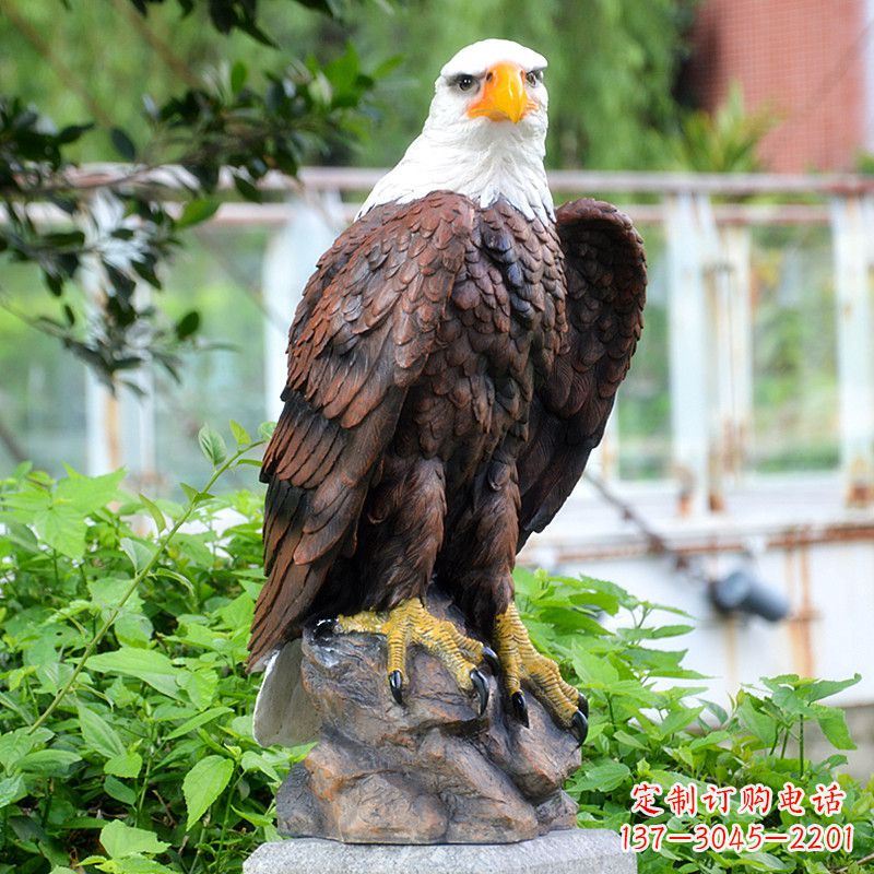 信阳仿真老鹰雕塑