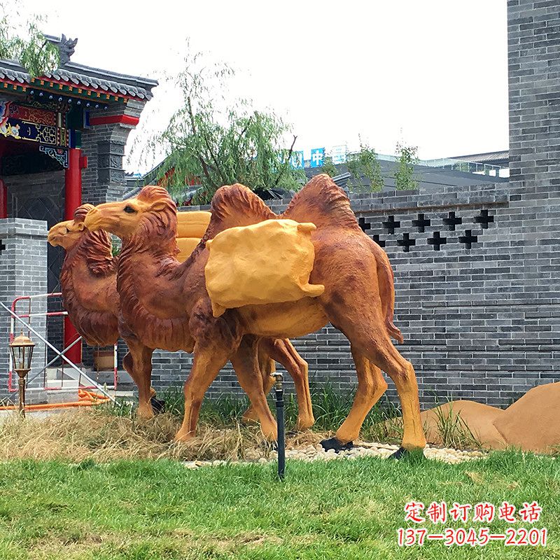 信阳集萃精美的骆驼雕塑