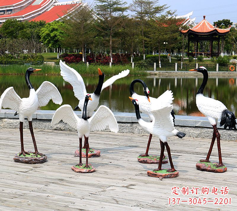 信阳仿真仙鹤动物雕塑