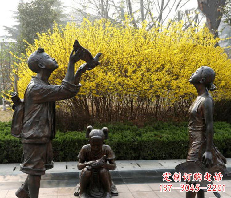 信阳精致可爱的儿童铜雕
