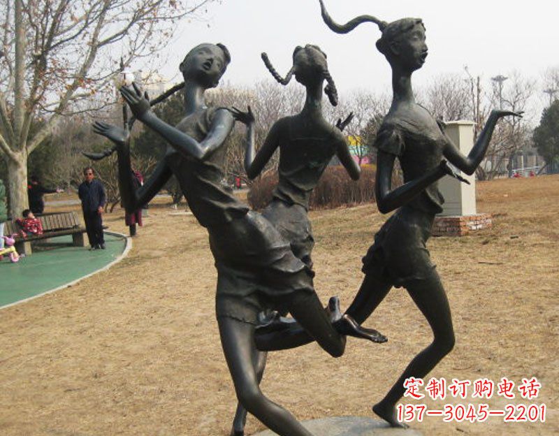 信阳令人称羡的花篮雕塑