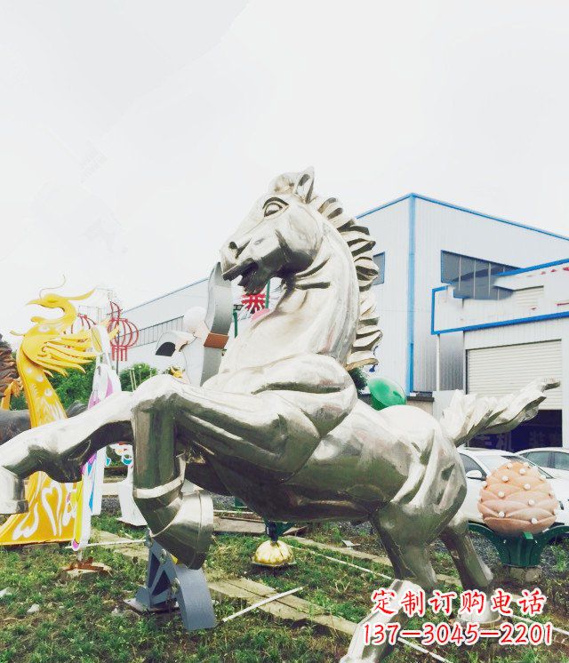 信阳产品名称优雅的不锈钢雕塑——奔马