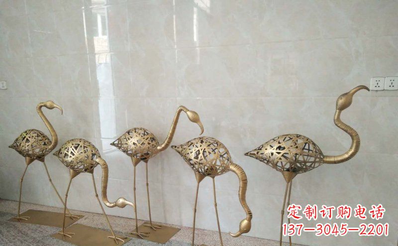 信阳不锈钢抽象火烈鸟动物雕塑