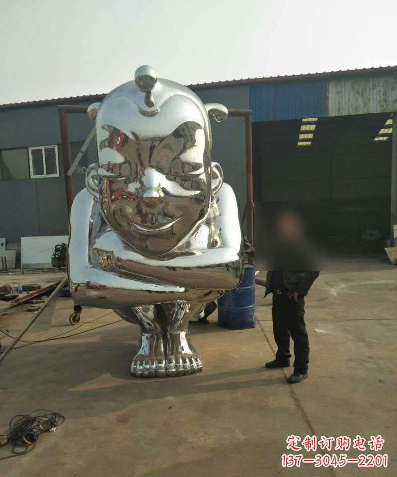 信阳大型不锈钢蹲着的儿童雕塑