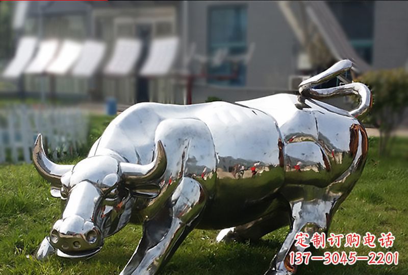 信阳精致美观的高端不锈钢动物牛雕塑
