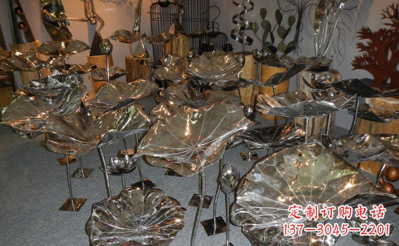 信阳抛光不锈钢荷叶雕塑