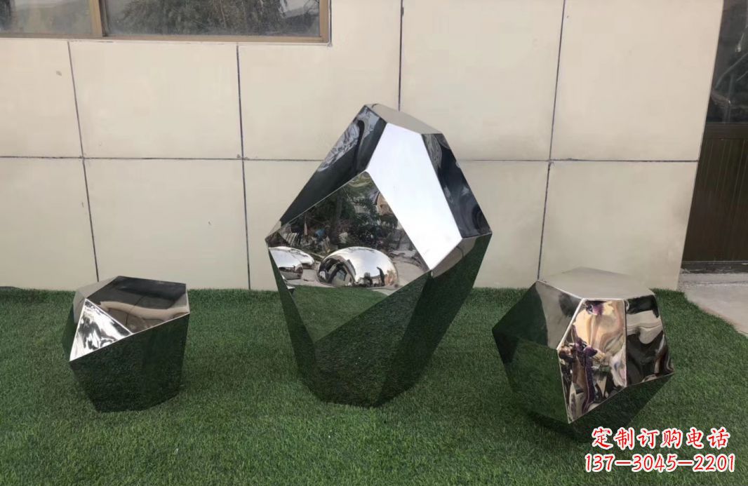 信阳高质感不锈钢鹅卵石雕塑