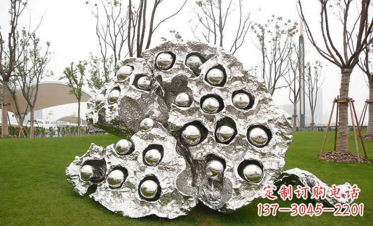 信阳不锈钢莲蓬雕塑浓缩东方文化的美感