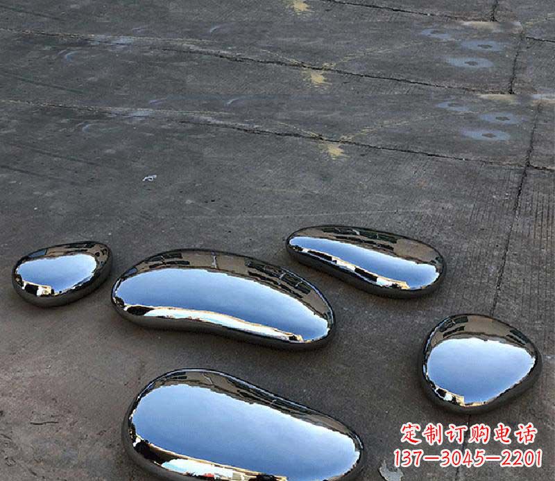 信阳不锈钢水滴景观雕塑美轮美奂，营造自然灵动