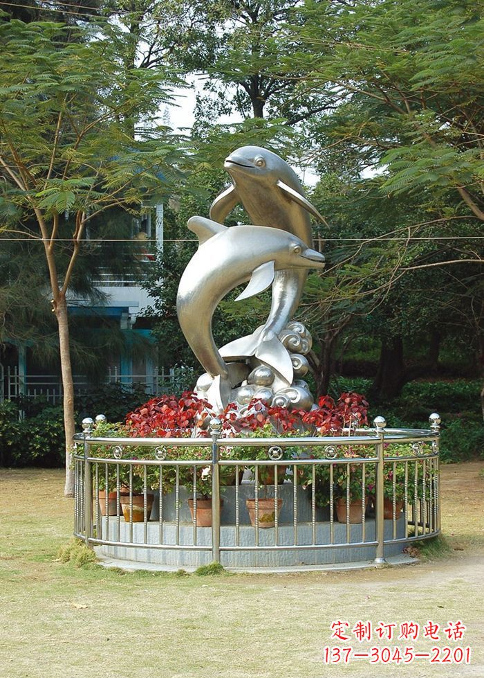 信阳不锈钢踏浪海豚雕塑