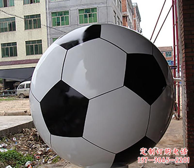 信阳优质不锈钢足球雕塑