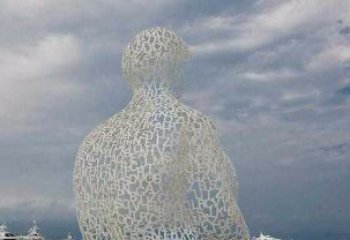 信阳不锈钢字母镂空人物雕塑