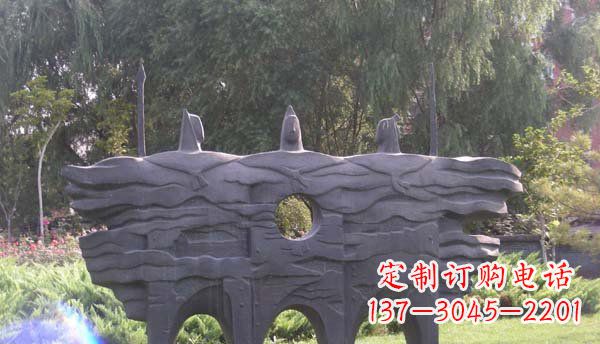 信阳精美绝伦的战士铜雕