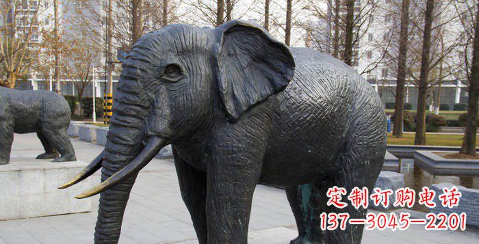 信阳公园大象动物雕塑
