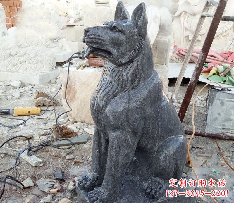 信阳狗雕塑,以自然主题展现美丽艺术