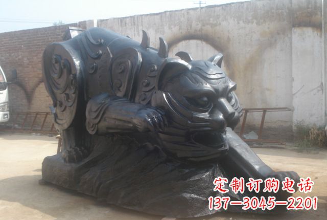 信阳公园动物铜雕老虎