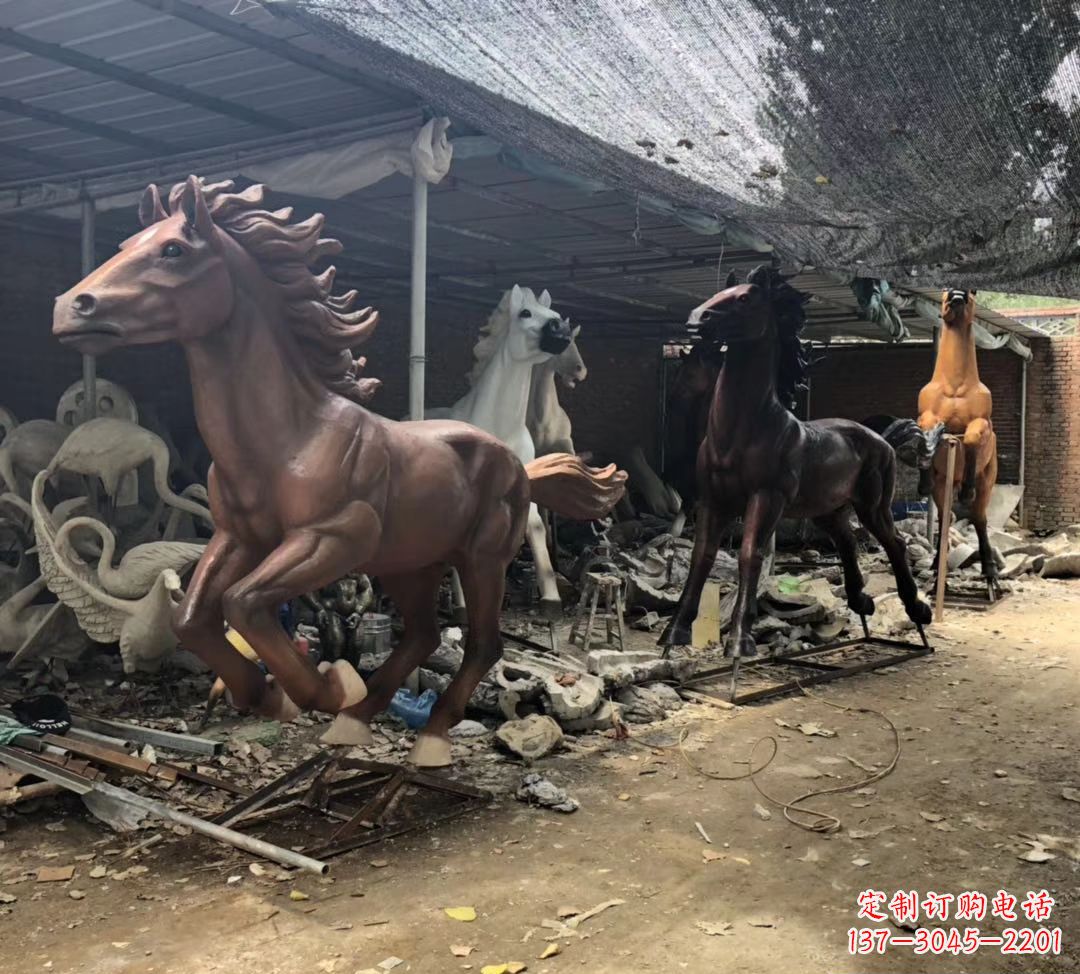 信阳精美马头铜雕塑