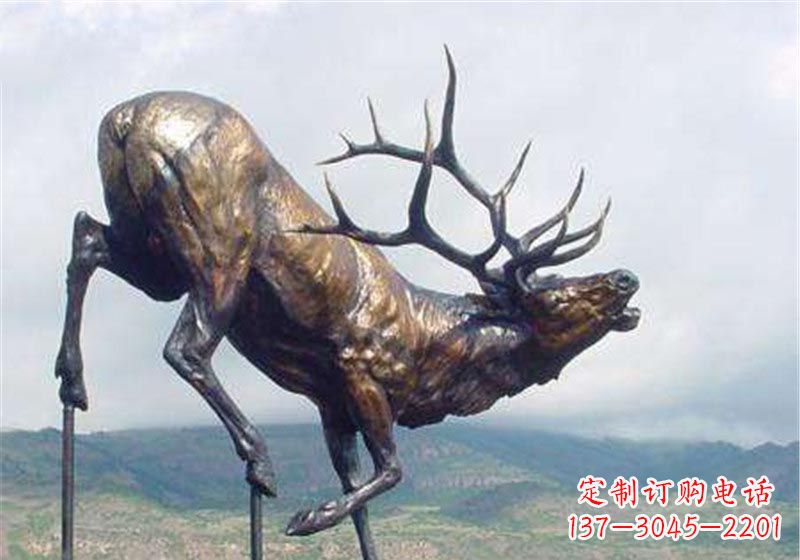 信阳铜雕动物雕塑——把自然的美传递给大家