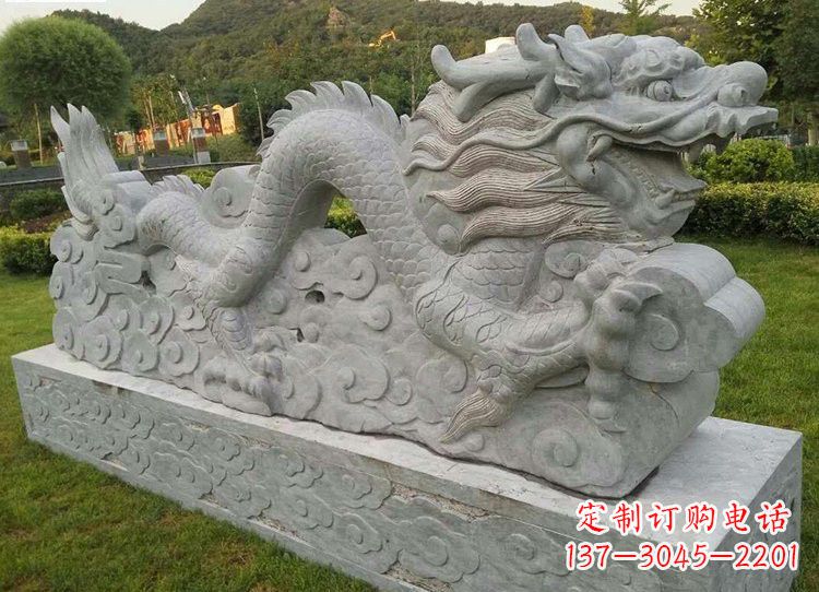 信阳公园仿古龙雕塑