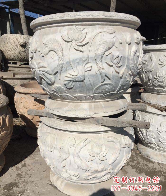 信阳精美荷花雕塑 彰显优雅之美