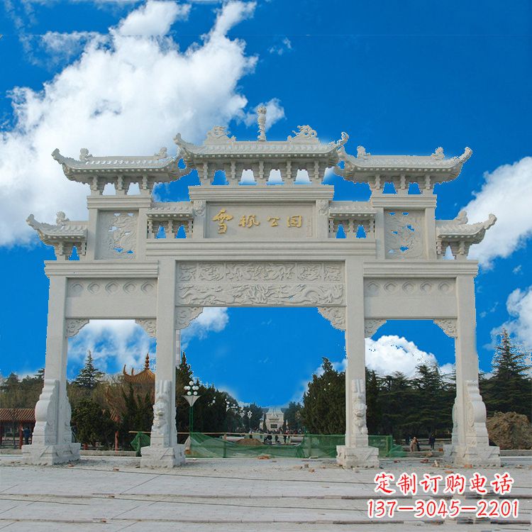 信阳传承历史的精美汉白玉三门牌楼雕塑