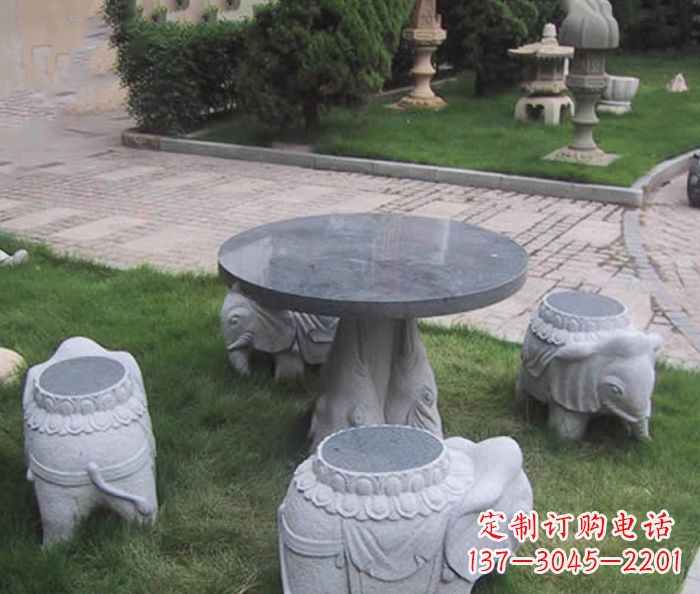 信阳小象雕塑——让自然陪伴身边
