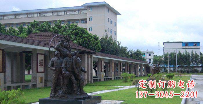 信阳风采勇猛军人铜雕