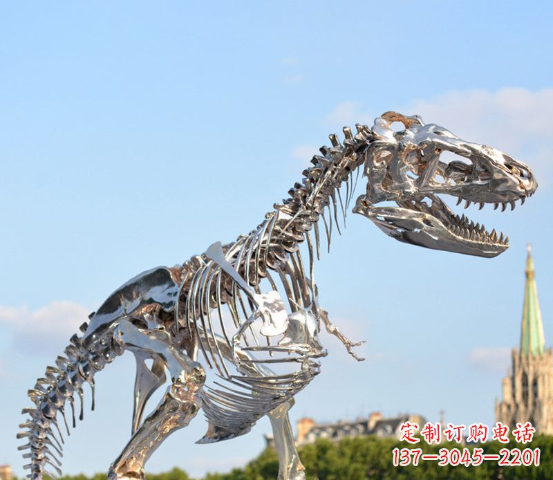 信阳不锈钢恐龙雕塑展现自然之美
