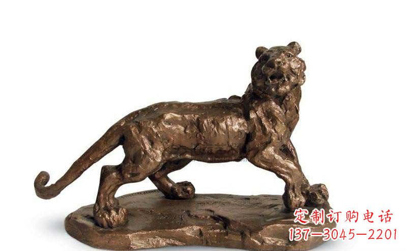 信阳老虎铜雕中领雕塑为您打造精致细腻的雕塑作品