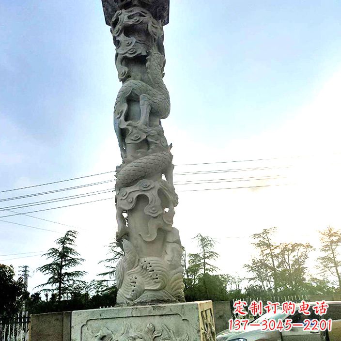 信阳精致的公园龙柱石雕