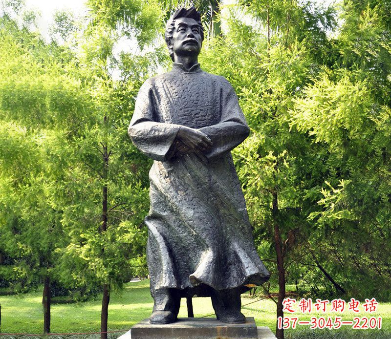 信阳公园鲁迅名人铜雕