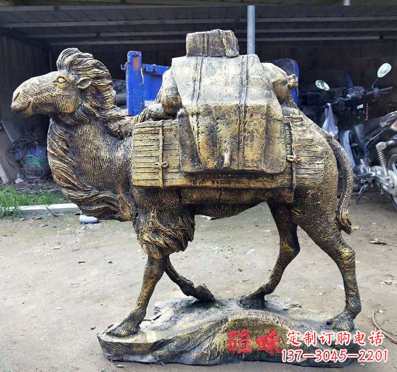 信阳公园骆驼铜雕