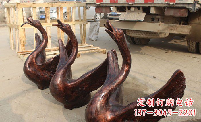 信阳公园喷水天鹅动物铜雕