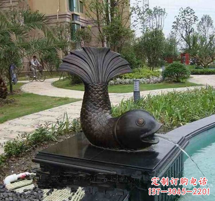 信阳公园喷水鲤鱼铜雕