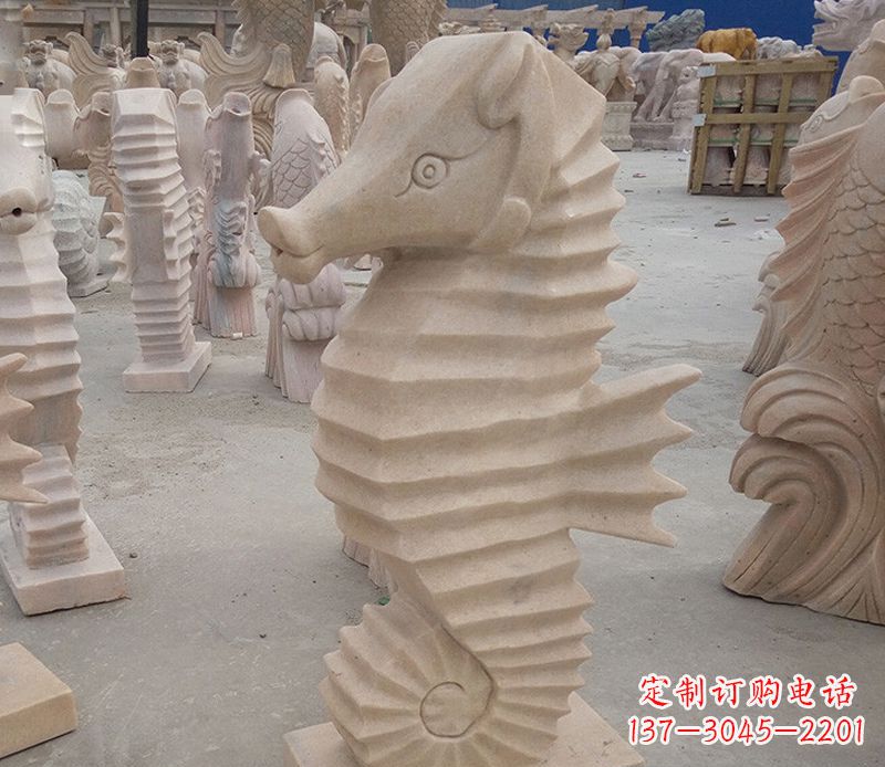 信阳公园石雕喷水海马