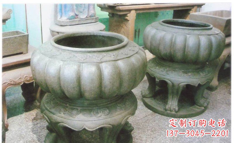 信阳铜质公园水缸雕塑