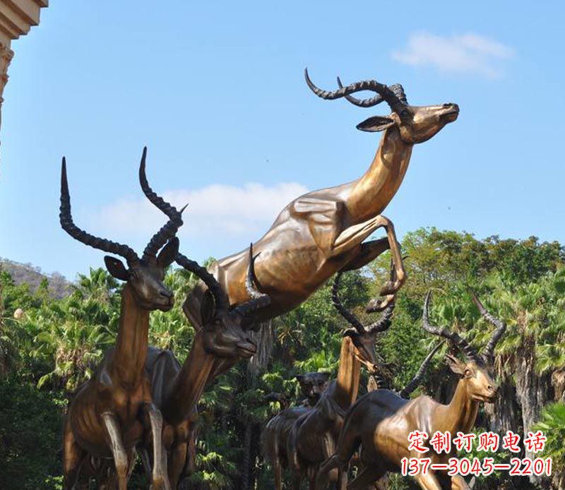 信阳立体雕塑——羚羊奔跑